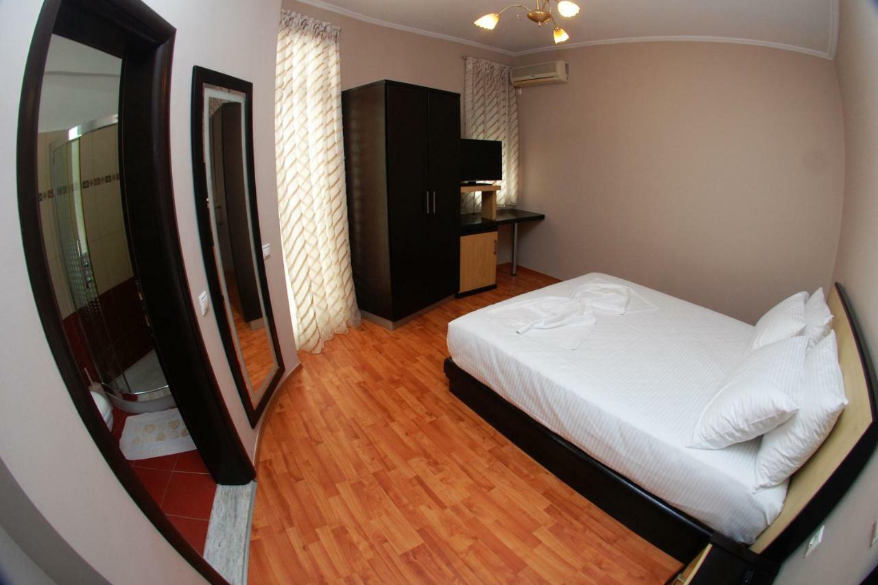 Hotel Ramo Saranda מראה חיצוני תמונה